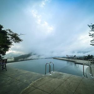 Haze And Kites Resort Munnar